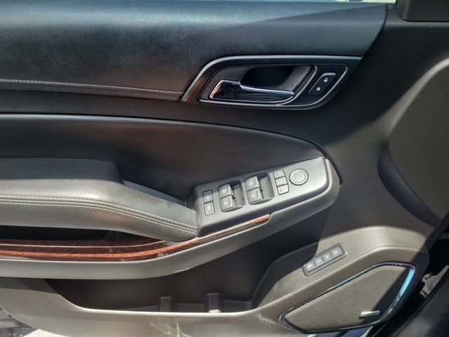 Used 2017 GMC Yukon XL SLT RWD image 16
