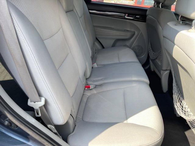 Used 2011 Kia Sorento LX image 15