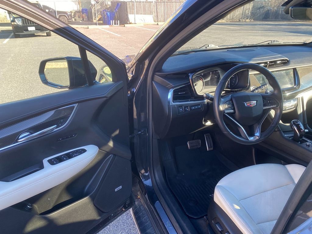 Used 2020 Cadillac XT6 Sport image 10