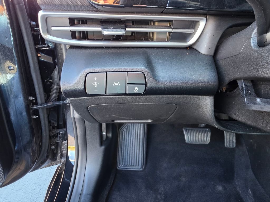 Used 2022 Hyundai Elantra SEL w/ Convenience Package image 15