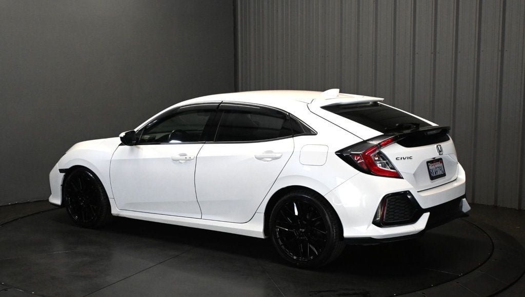 Used 2019 Honda Civic EX-L image 7