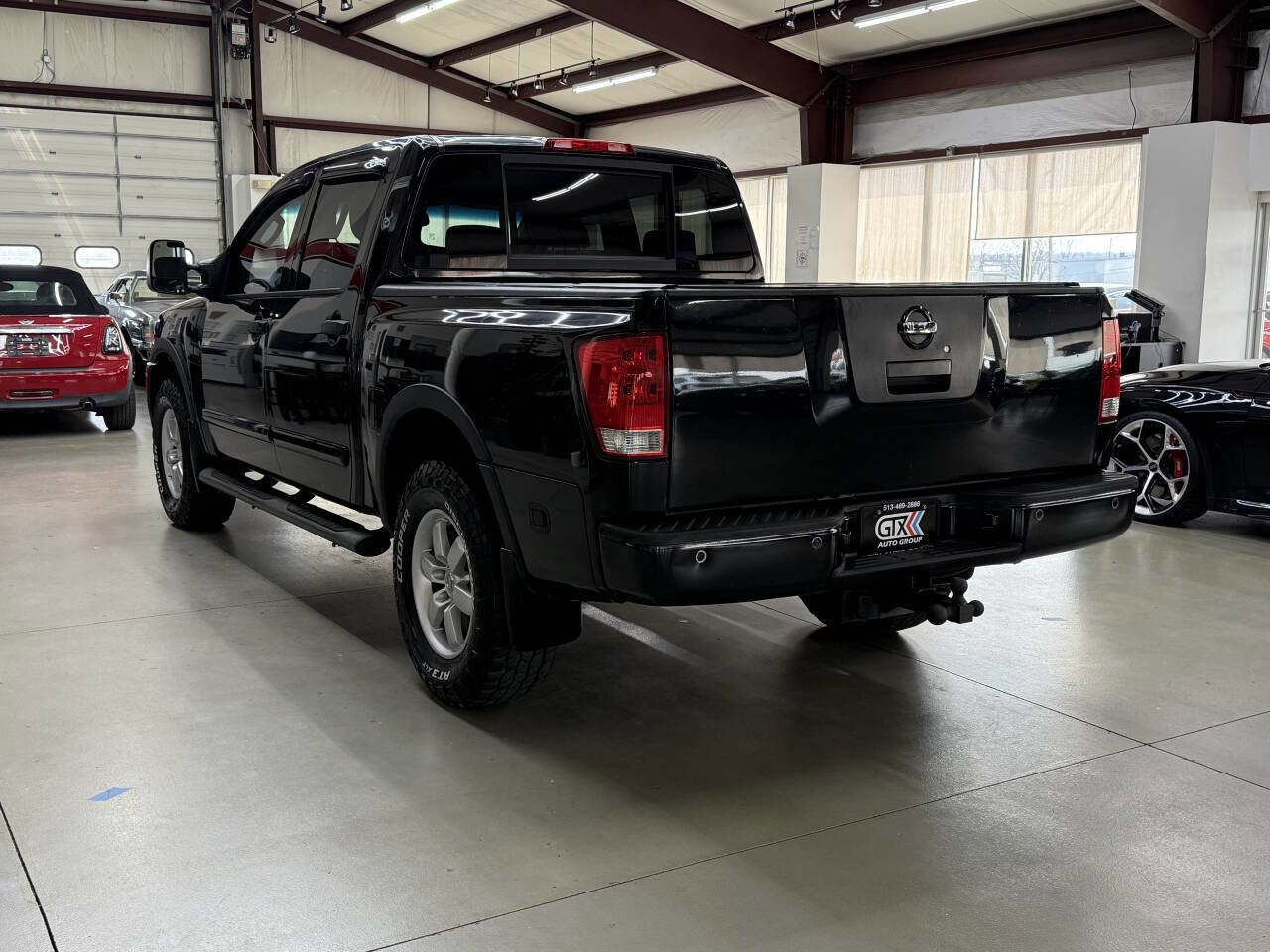 Used 2010 Nissan Titan PRO-4X w/ Pro-4x Leather Pkg AWD/4WD image 2