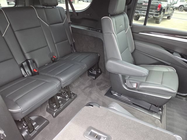 Used 2026 Cadillac Escalade ESV Luxury AWD/4WD image 31