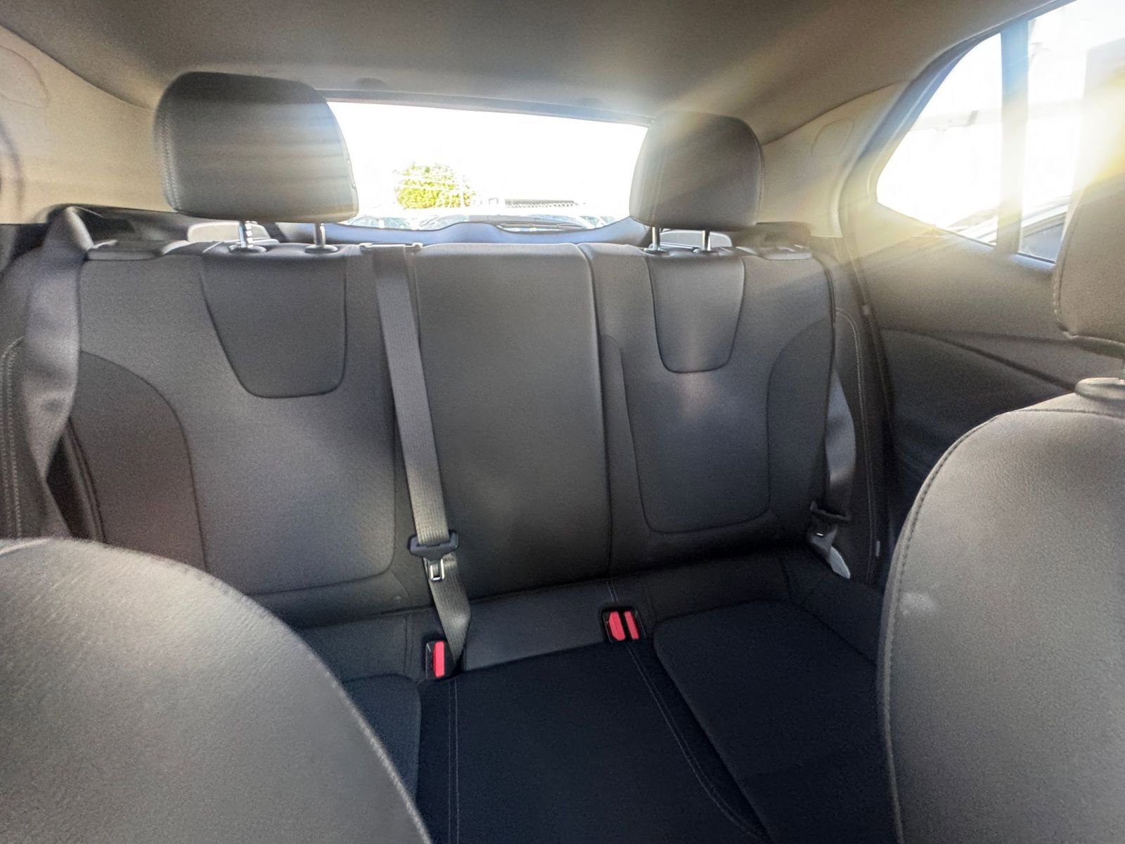 Used 2025 Buick Encore GX Preferred image 35