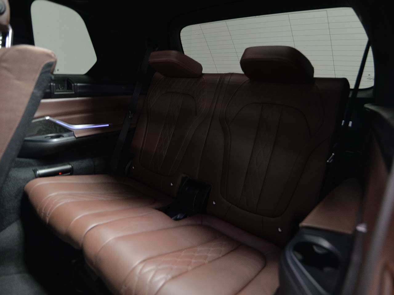 Used 2020 BMW X7 M50i w/ Dynamic Handling Package image 12