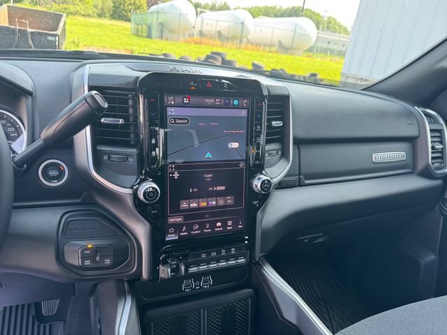 New 2026 RAM 3500 Big Horn AWD/4WD image 15