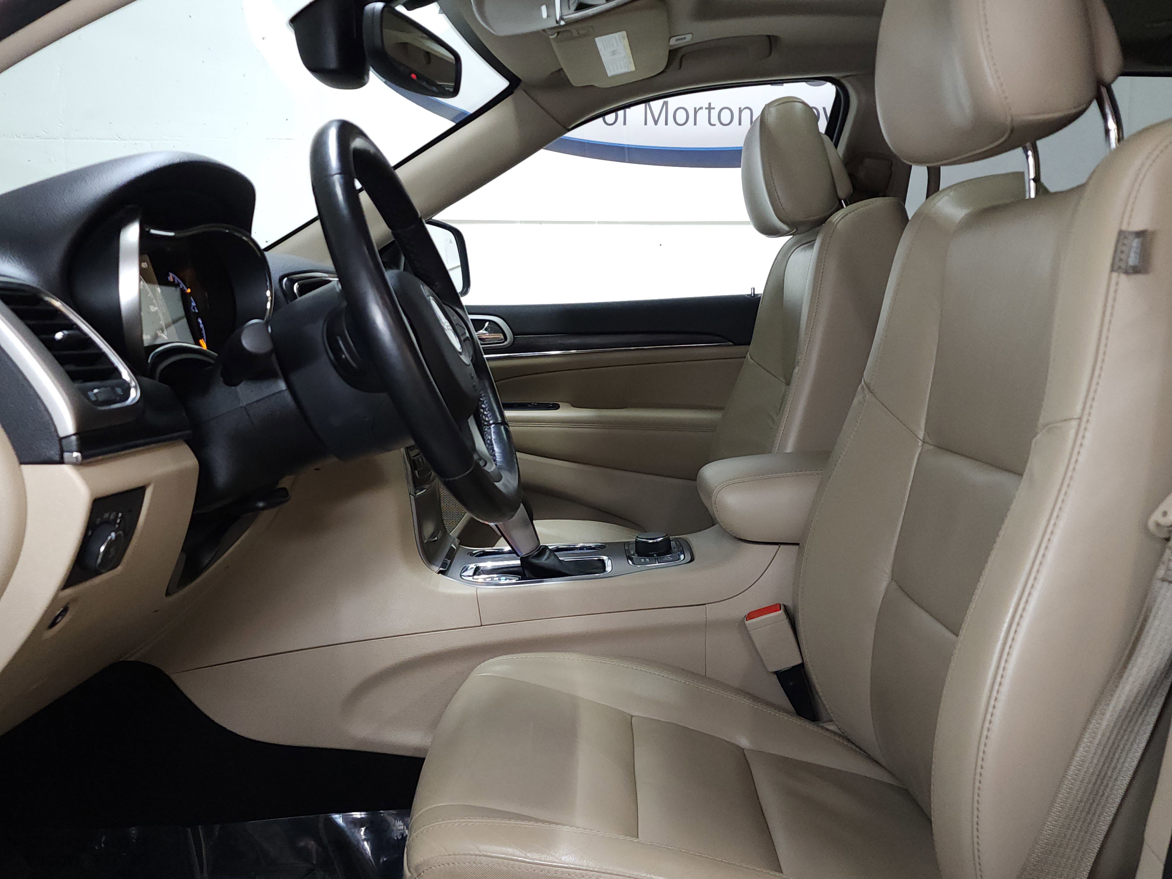 Used 2021 Jeep Grand Cherokee Limited w/ Trailer Tow Group IV image 14