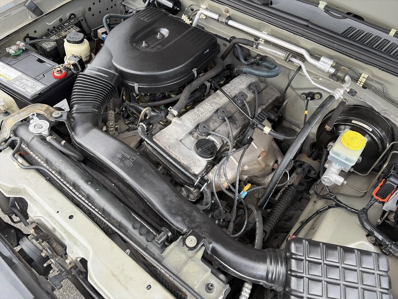 Used 2004 Nissan Frontier XE w/ (VTP) Value Truck Pkg image 14