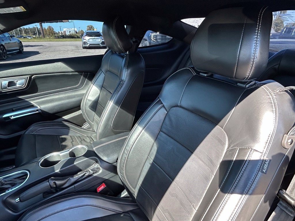 Used 2021 Ford Mustang GT Premium w/ GT Performance Package RWD image 18