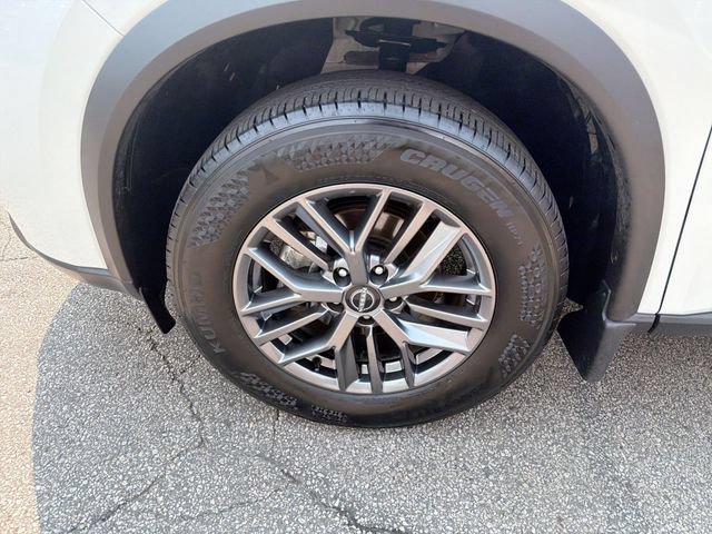 Used 2024 Nissan Rogue S AWD/4WD image 20