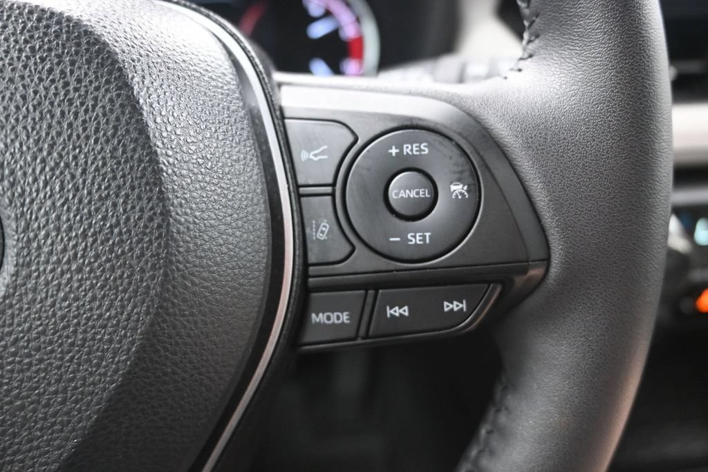 Used 2023 Toyota RAV4 XLE Premium AWD/4WD image 24