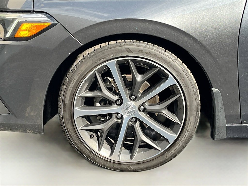 Used 2023 Honda Civic Touring image 32