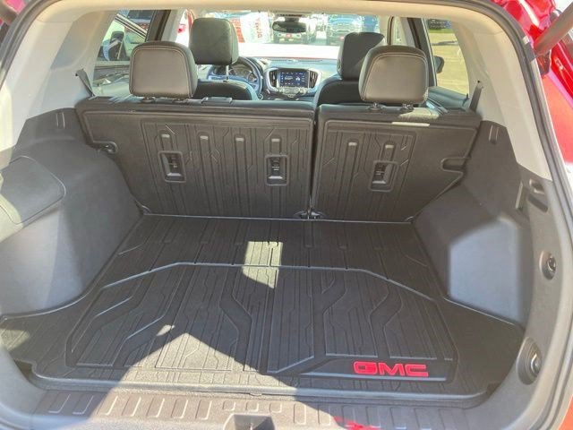 Used 2024 GMC Terrain SLT w/ Infotainment Package II AWD/4WD image 27