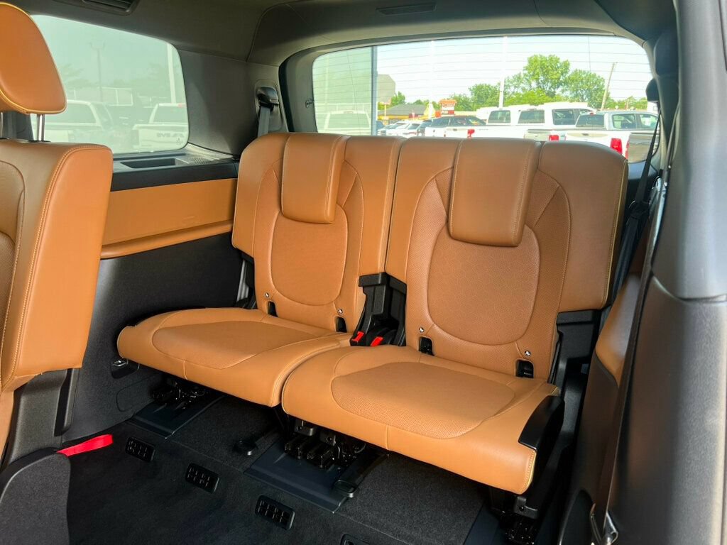 Used 2025 Volkswagen ID. Buzz Pro S RWD image 15