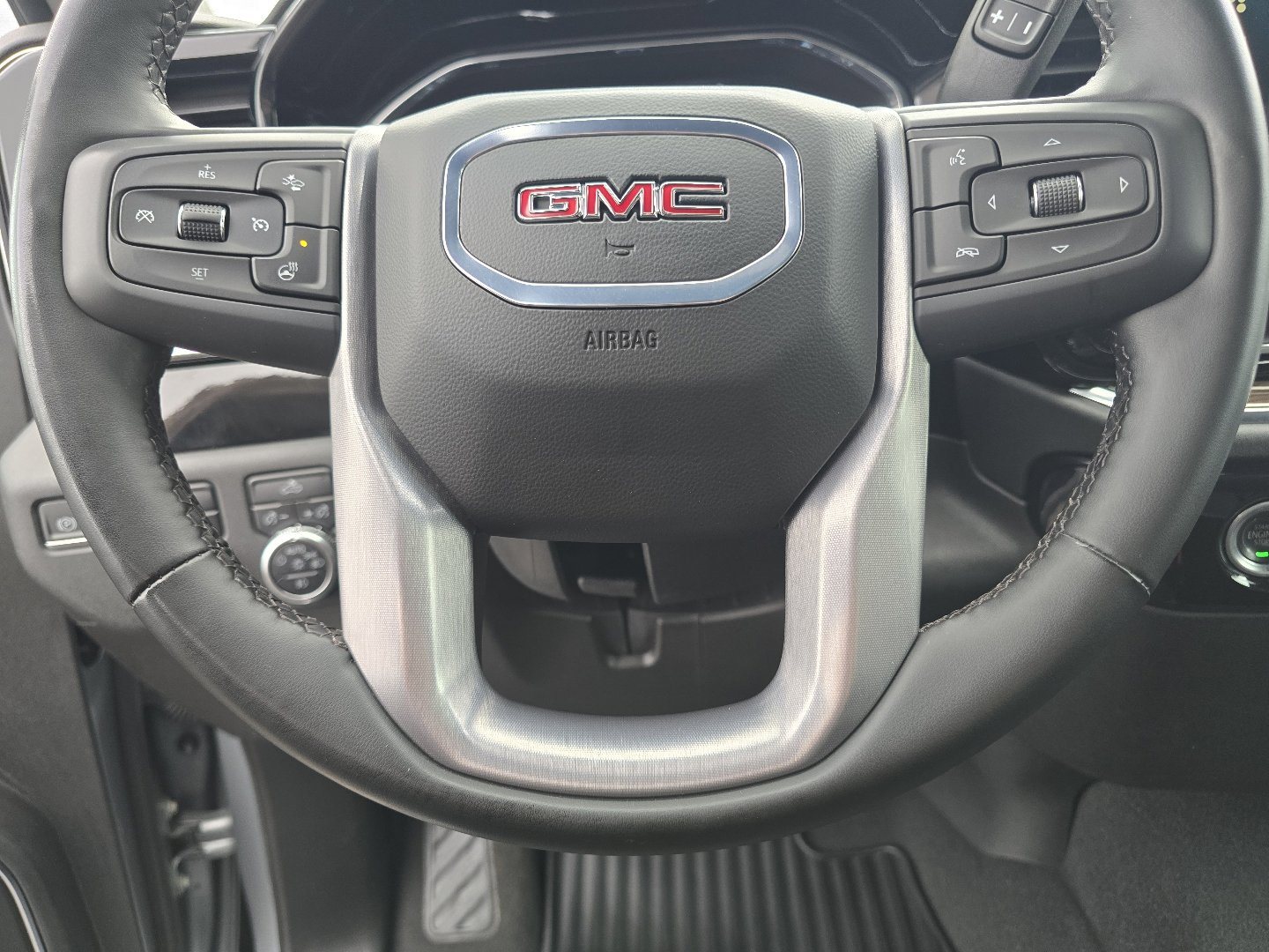 Used 2024 GMC Sierra 1500 Elevation image 32