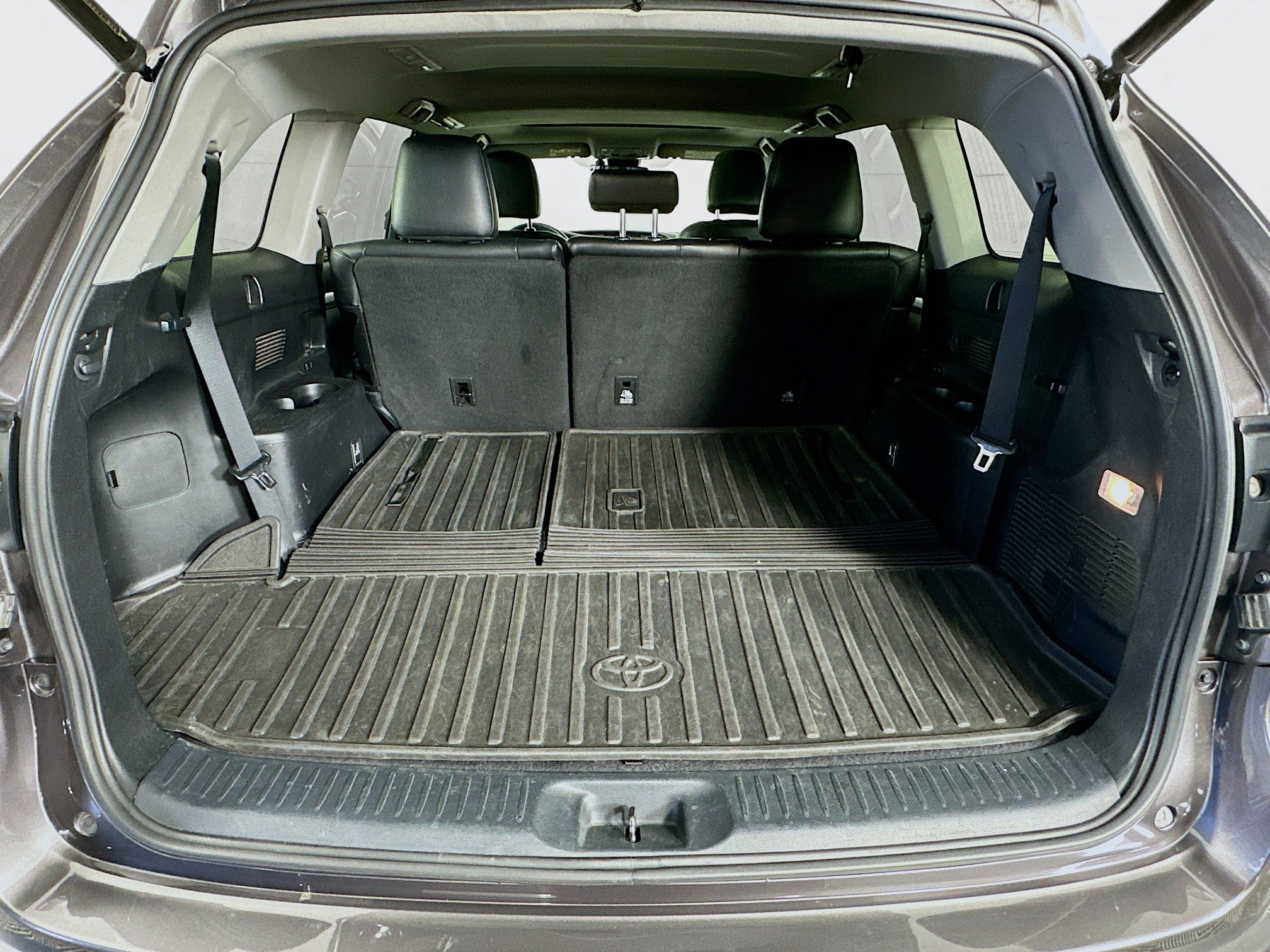 Used 2019 Toyota Highlander XLE image 31