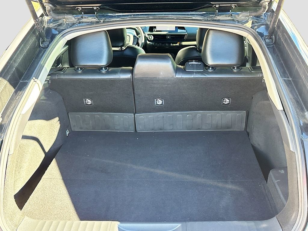 Used 2024 Toyota Prius XLE image 25