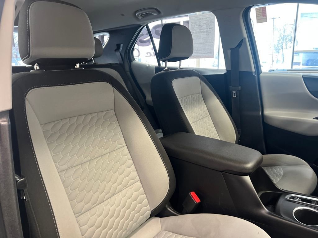Used 2018 Chevrolet Equinox LS image 38