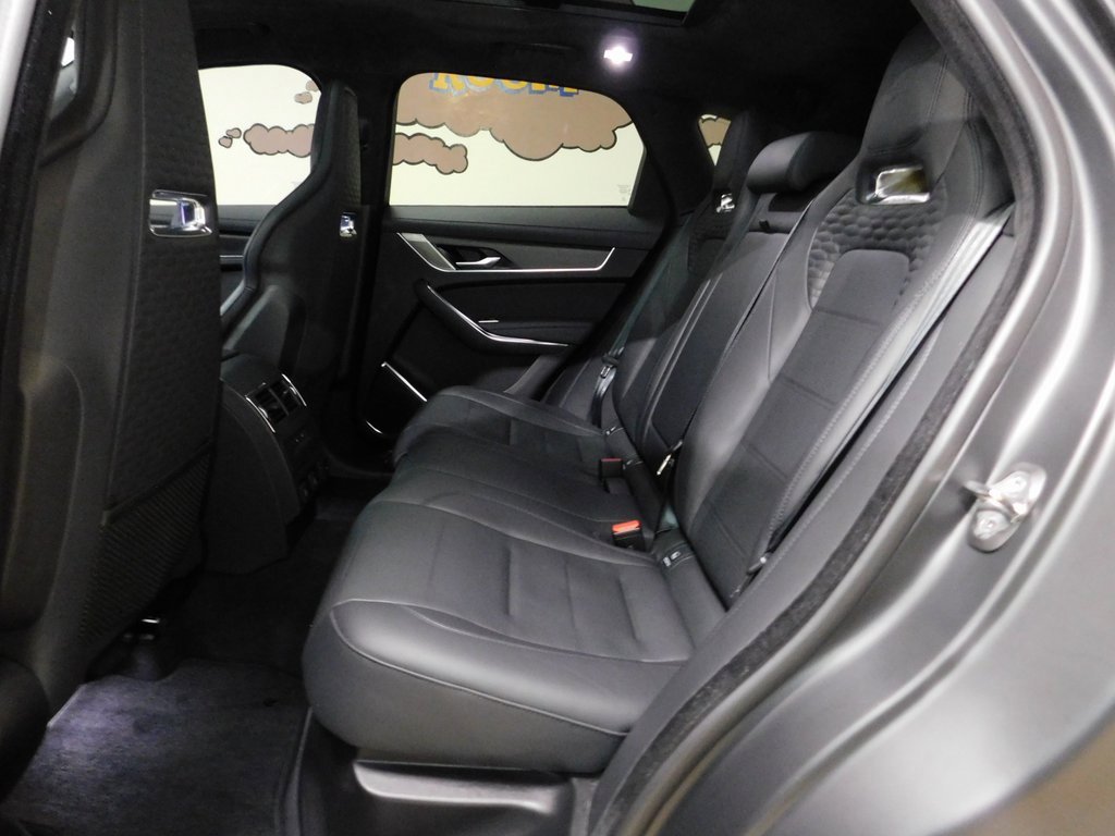 Used 2024 Jaguar F-PACE SVR image 83