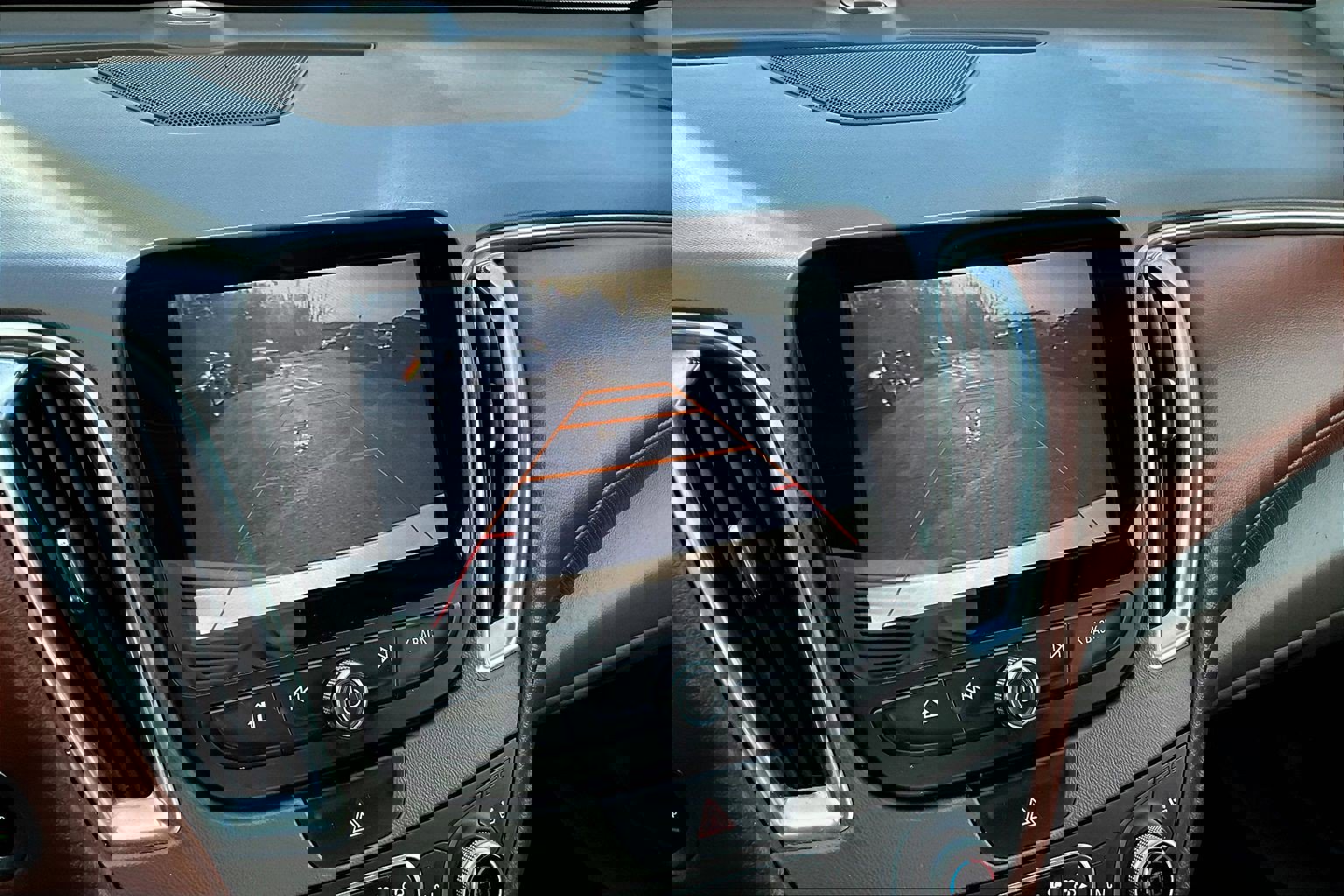 Used 2016 Chevrolet Malibu Premier w/ Driver Confidence Package II image 9