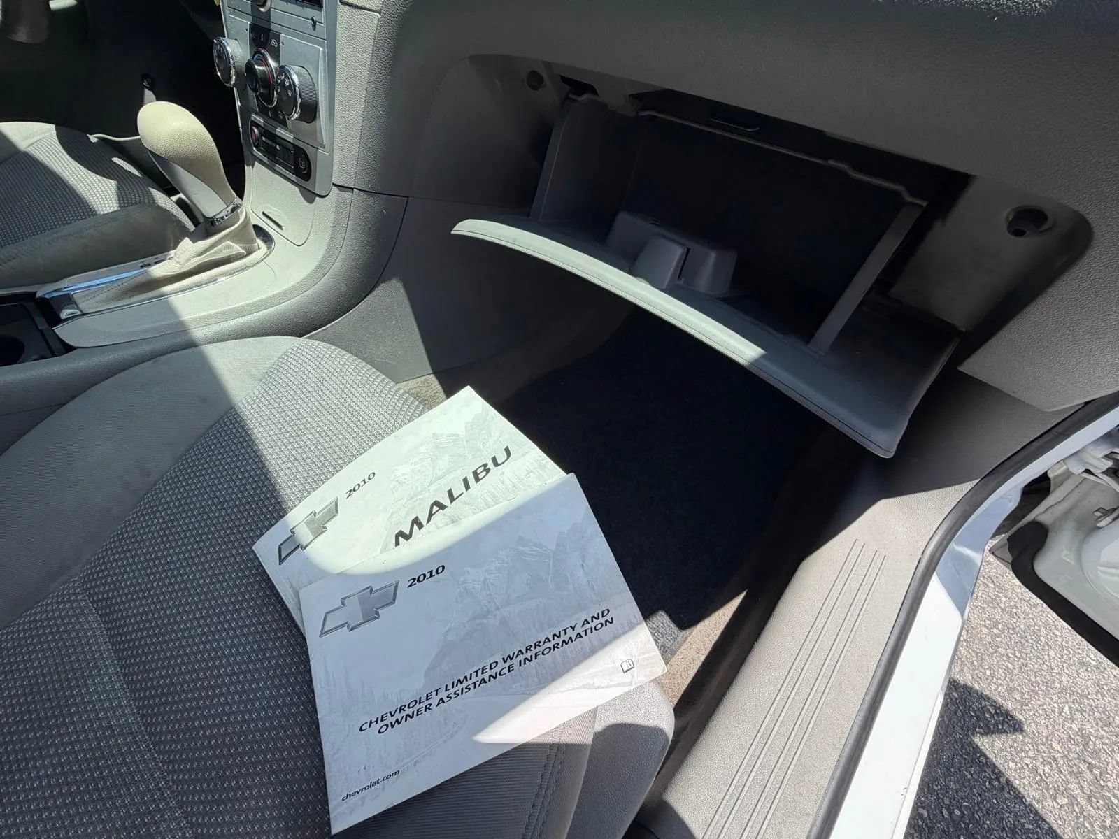 Used 2010 Chevrolet Malibu LS FWD image 20