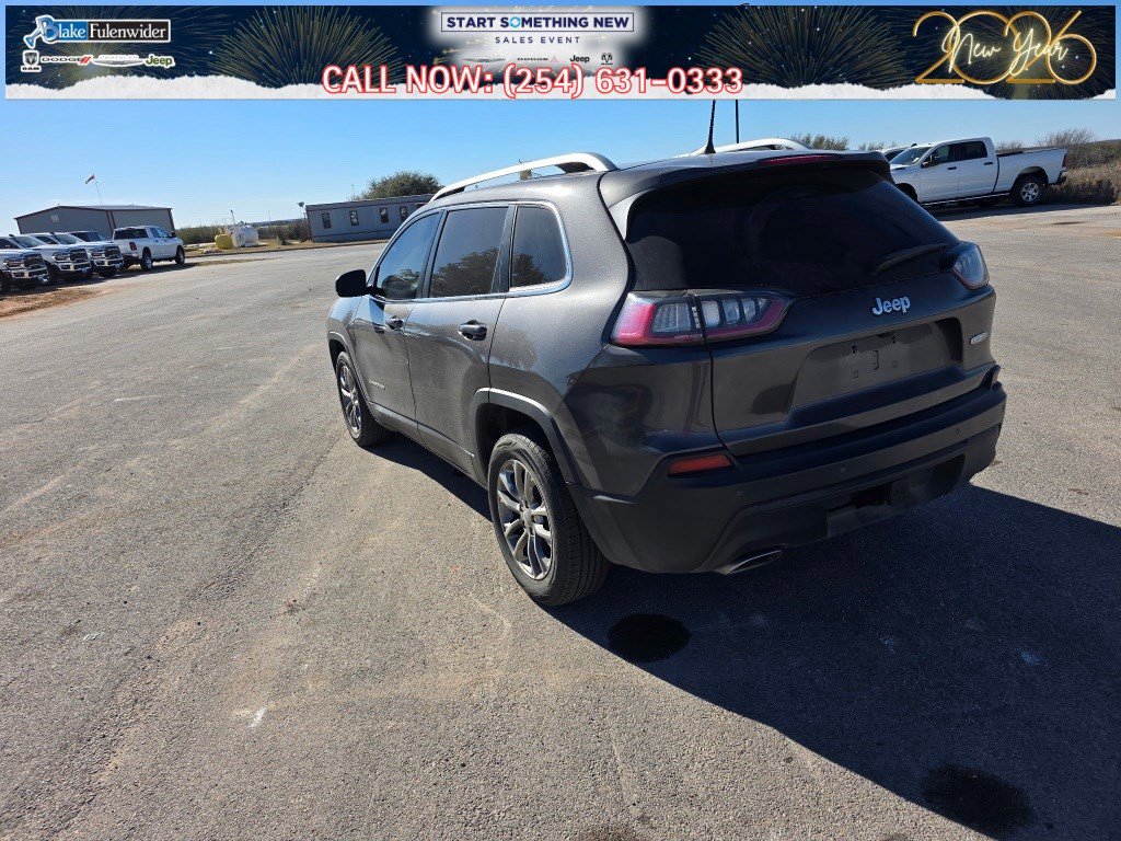 Used 2019 Jeep Cherokee Latitude Plus w/ Comfort/Convenience Group image 4