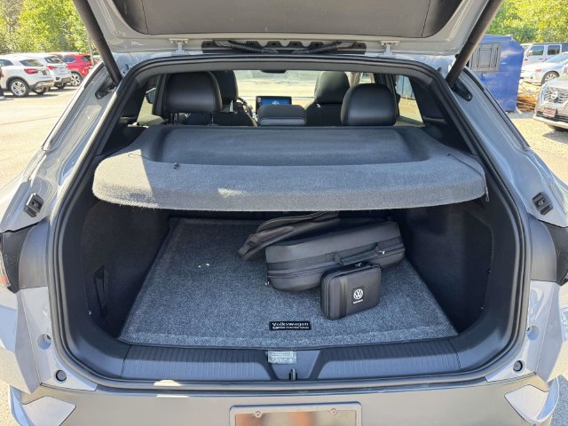Used 2021 Volkswagen ID.4 Pro S w/ ID.4 Protection Package RWD image 13