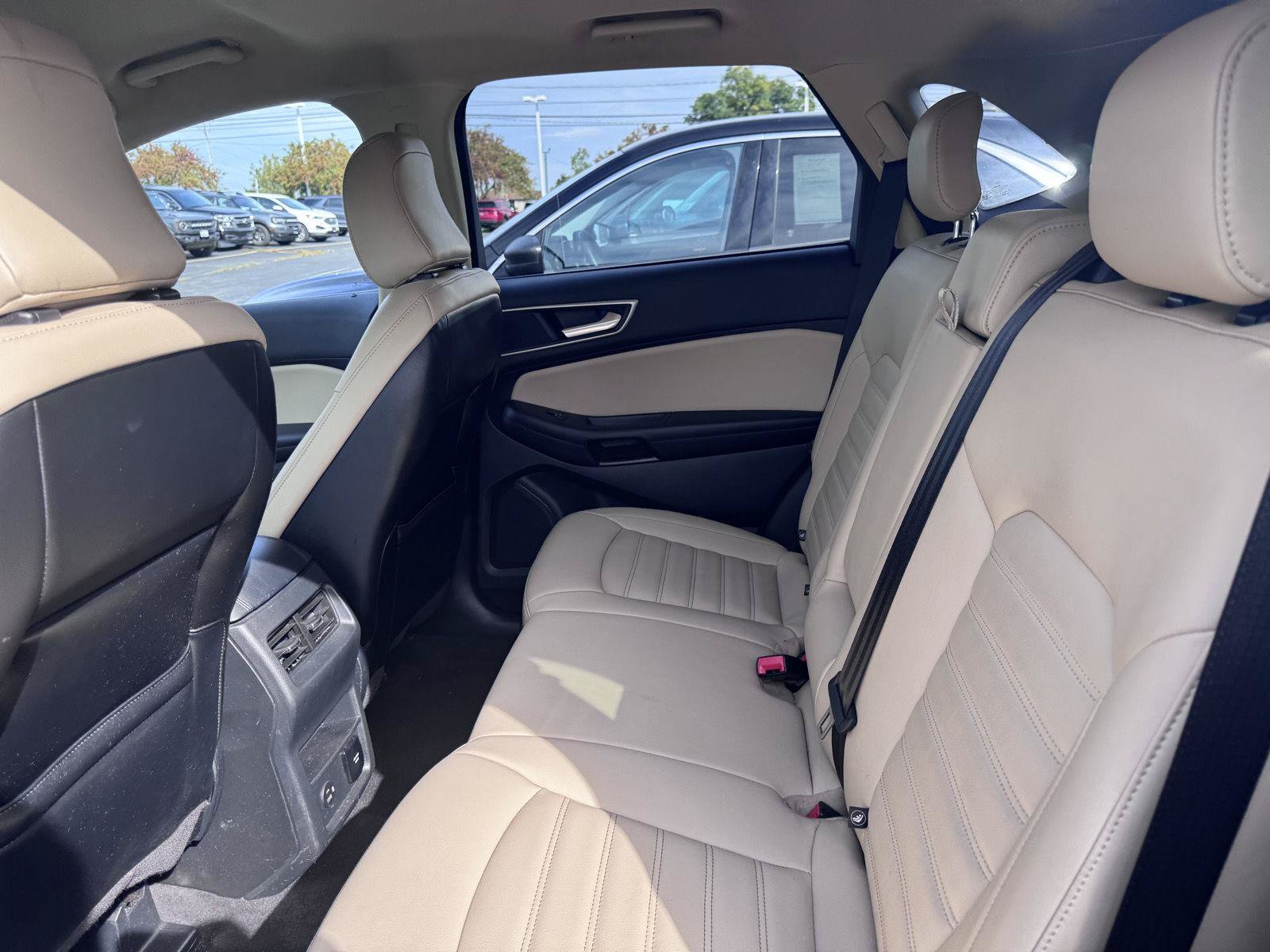 Used 2022 Ford Edge SEL w/ Convenience Package AWD/4WD image 12
