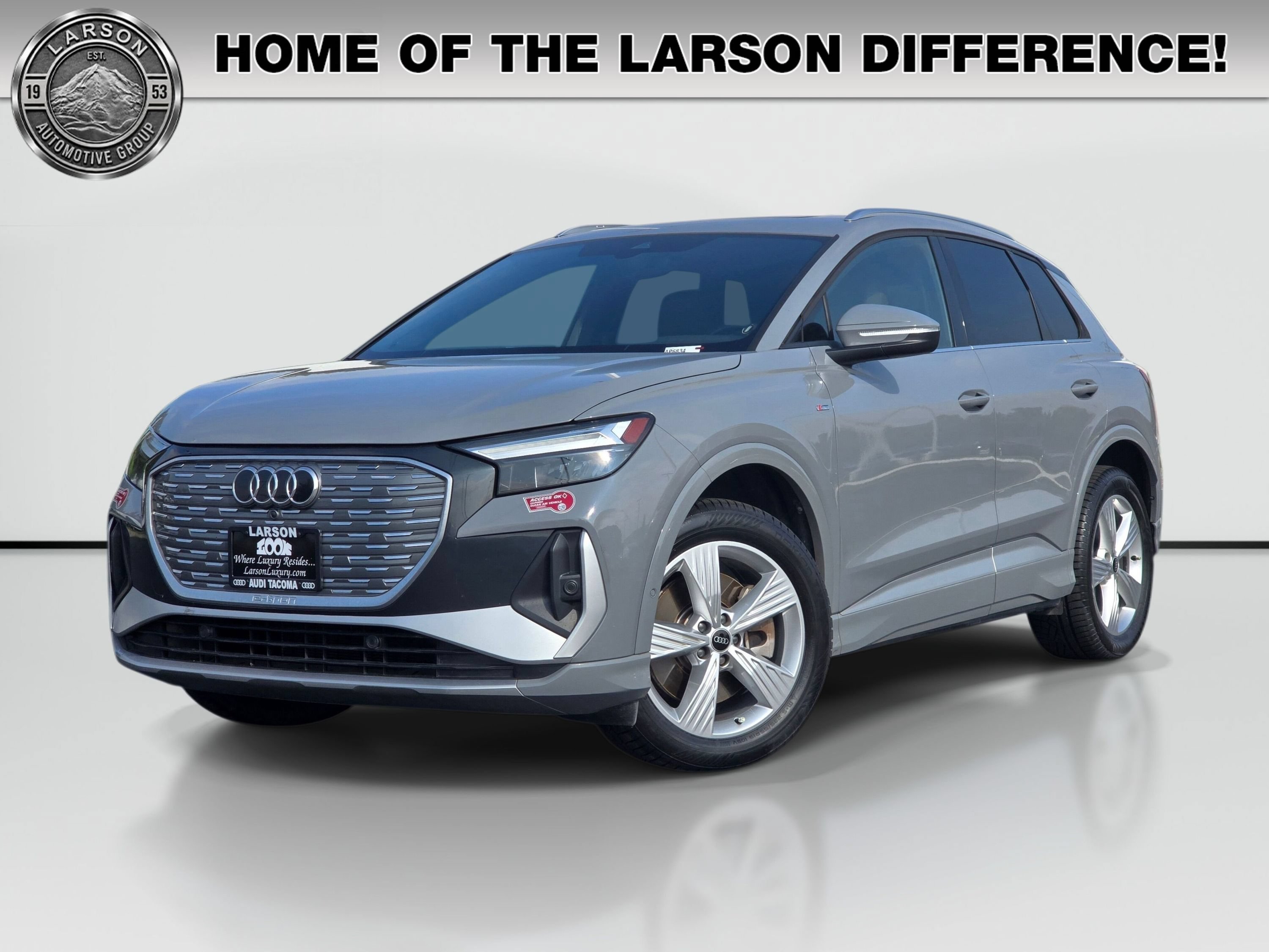Used 2023 Audi Q4 e-tron Premium Plus w/ Premium Plus AWD/4WD image 1