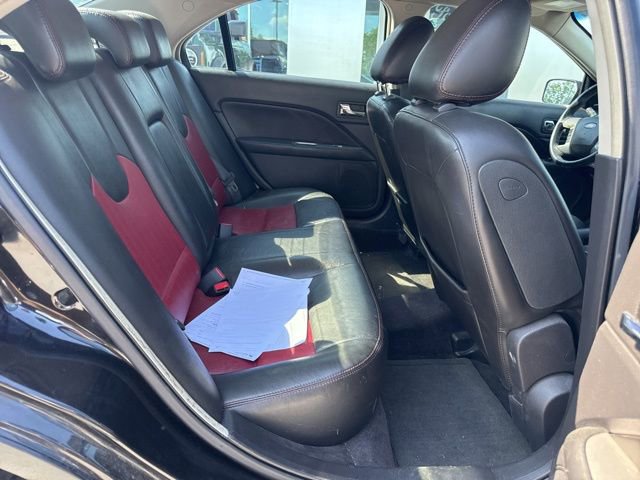 Used 2010 Ford Fusion Sport FWD image 16