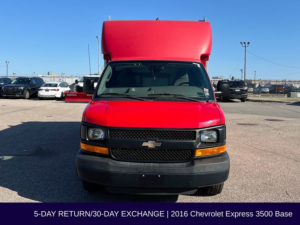 Used 2016 Chevrolet Express 3500 Work Van image 3