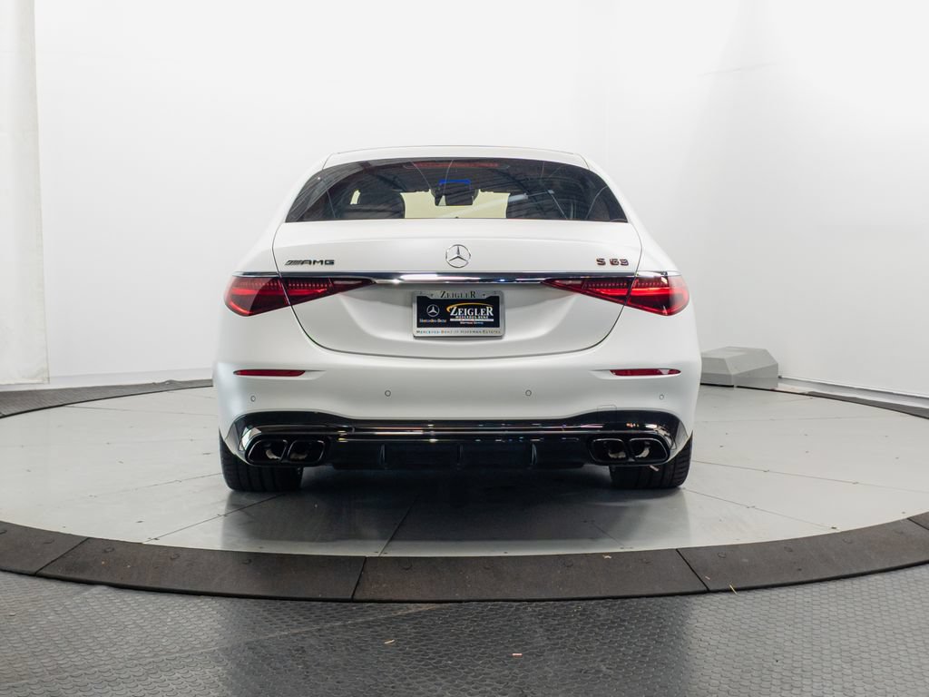 Used 2024 Mercedes-Benz S 63 AMG S w/ Carbon Fiber Exterior Package image 34