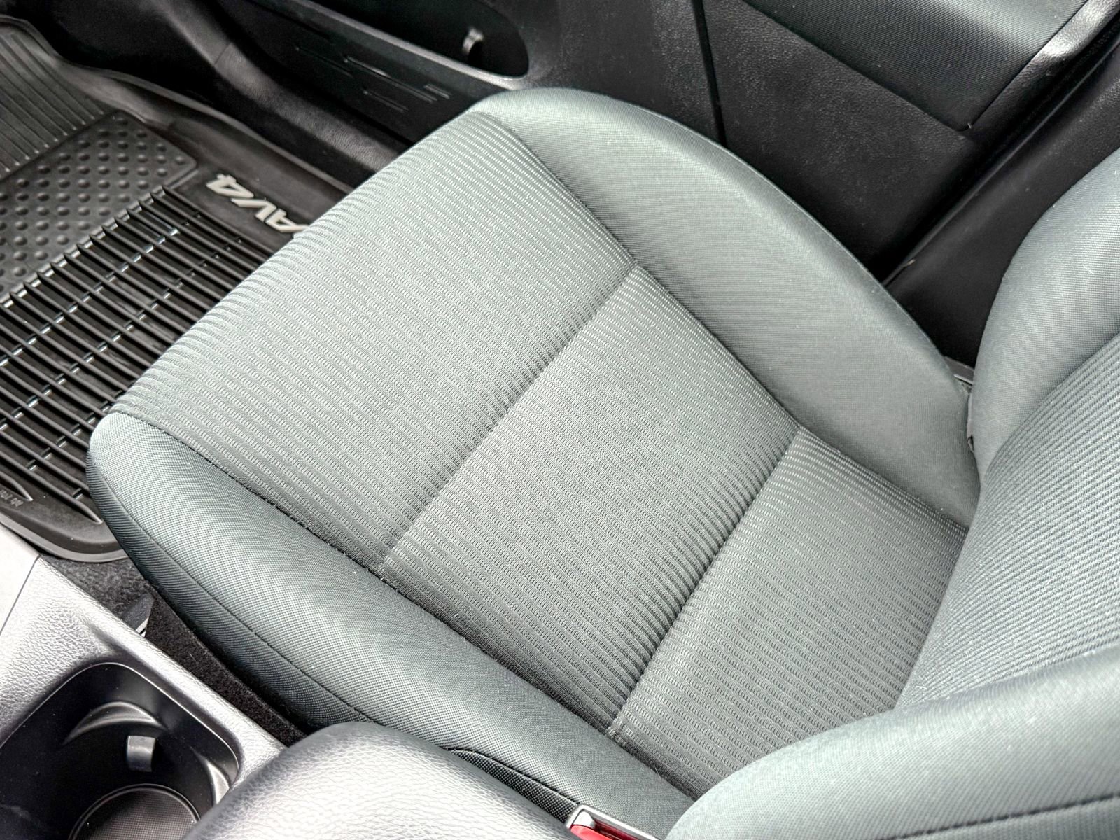 Used 2018 Toyota RAV4 LE w/ All Weather Liner Package image 32