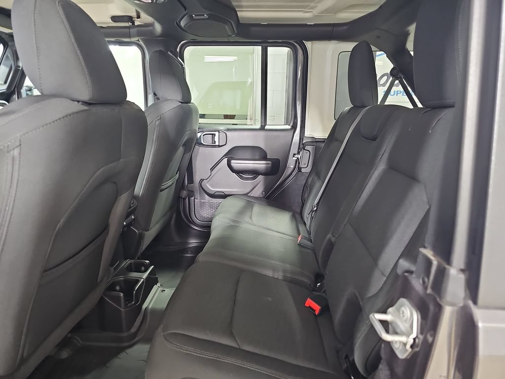 Used 2018 Jeep Wrangler Unlimited Sport S AWD/4WD image 17