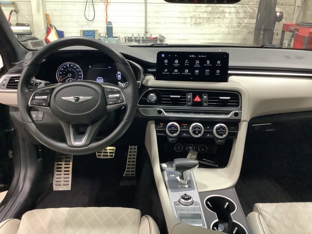 Used 2023 Genesis G70 3.3T w/ Sport Prestige Package image 11