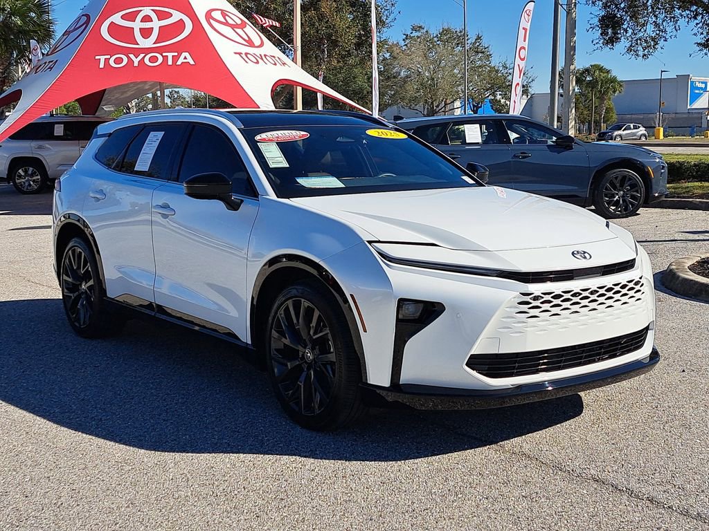 Certified 2025 Toyota Crown Signia Limited image 2