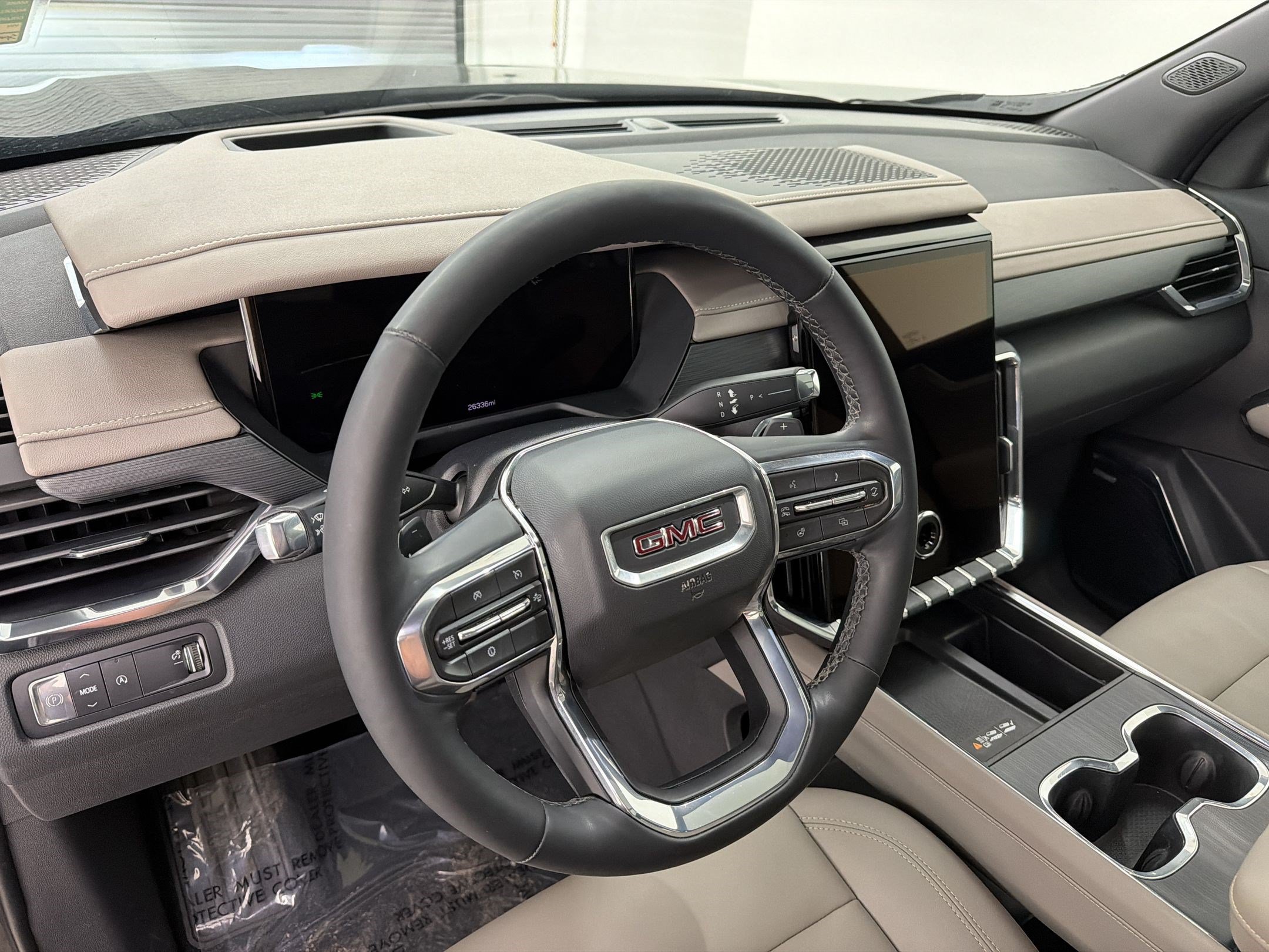 Used 2024 GMC Acadia Elevation w/ Luxury Package FWD image 4