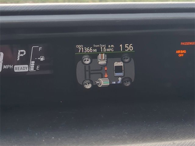 Used 2015 Toyota Prius C One image 23