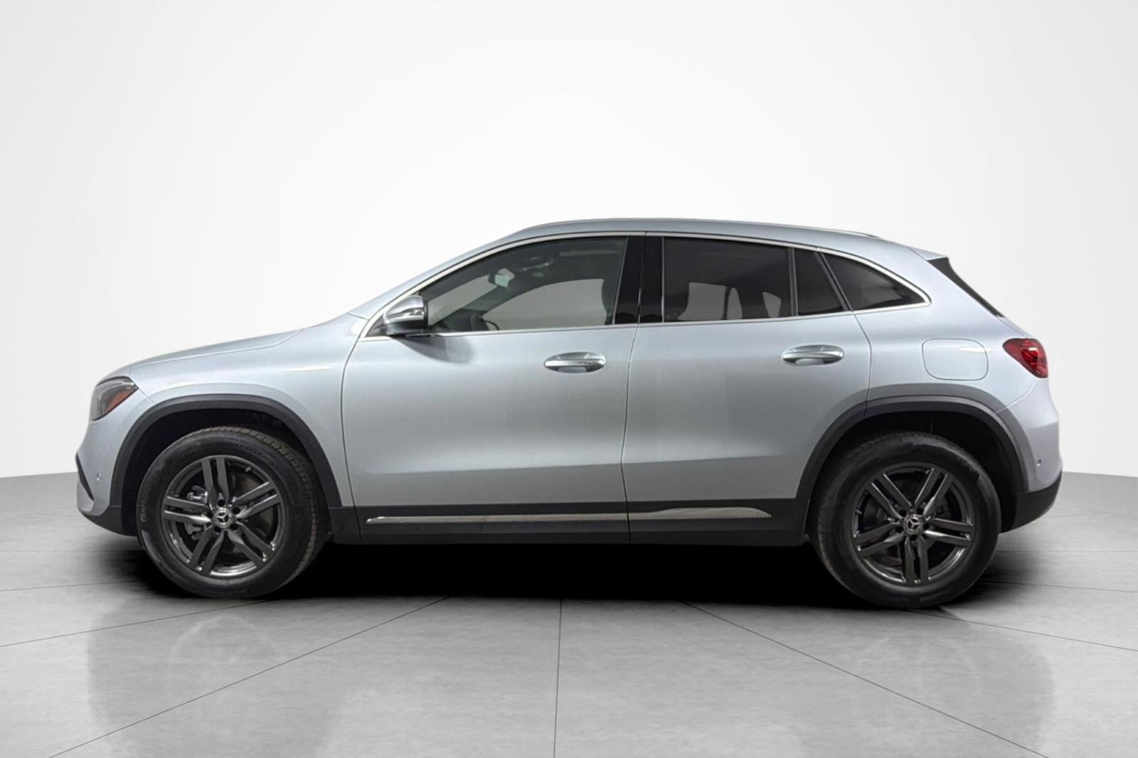 Used 2026 Mercedes-Benz GLA 250 image 2
