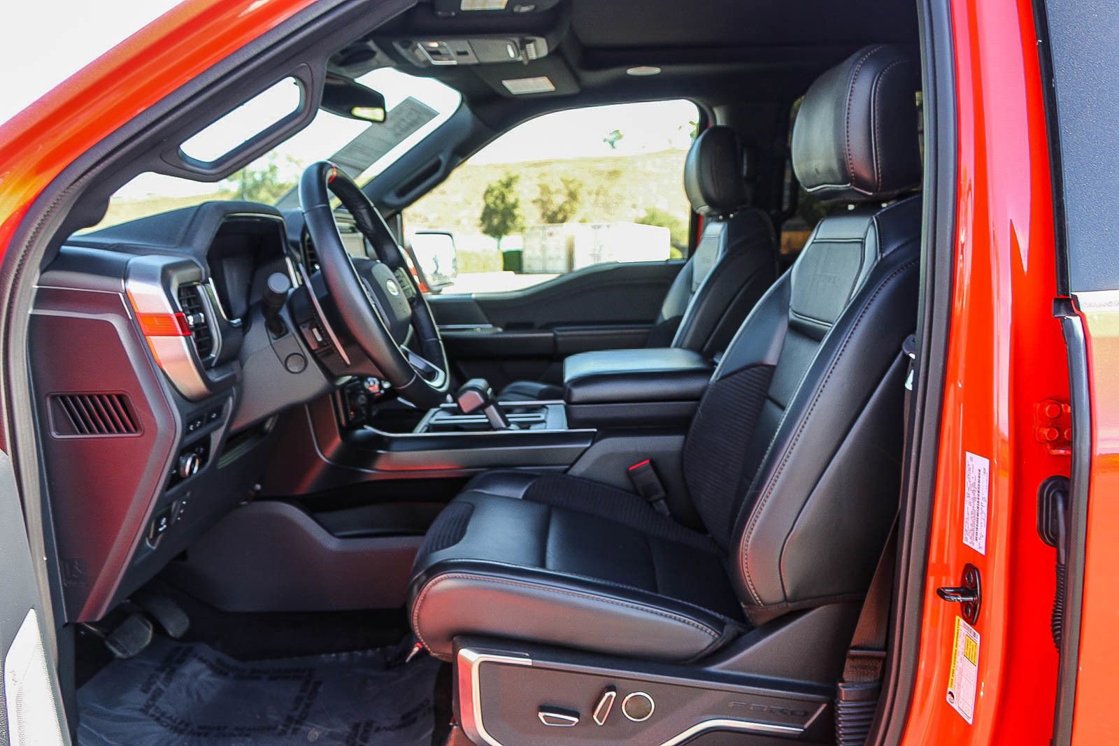 Used 2023 Ford F150 Raptor AWD/4WD image 17