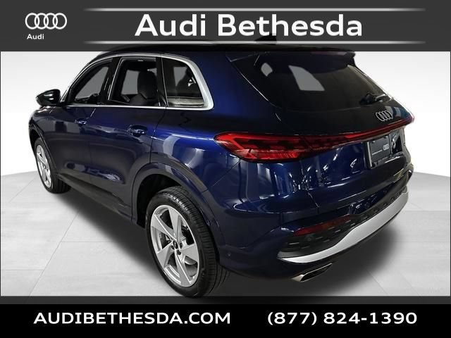 Used 2025 Audi Q5 Premium Plus w/ Premium Plus AWD/4WD image 5