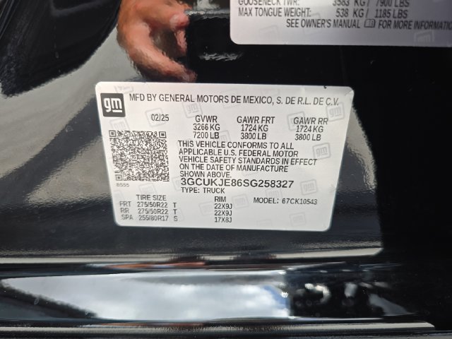 Certified 2025 Chevrolet Silverado 1500 High Country AWD/4WD image 33