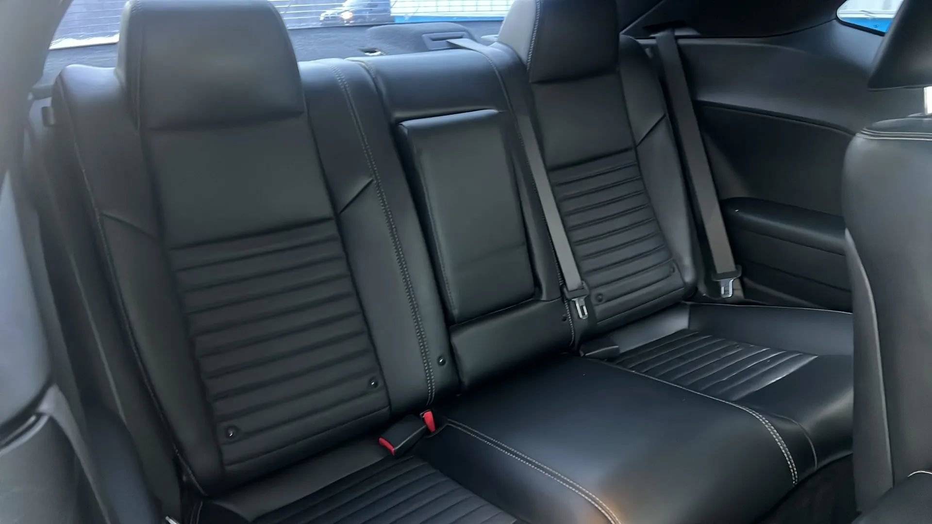 Used 2012 Dodge Challenger R/T image 12