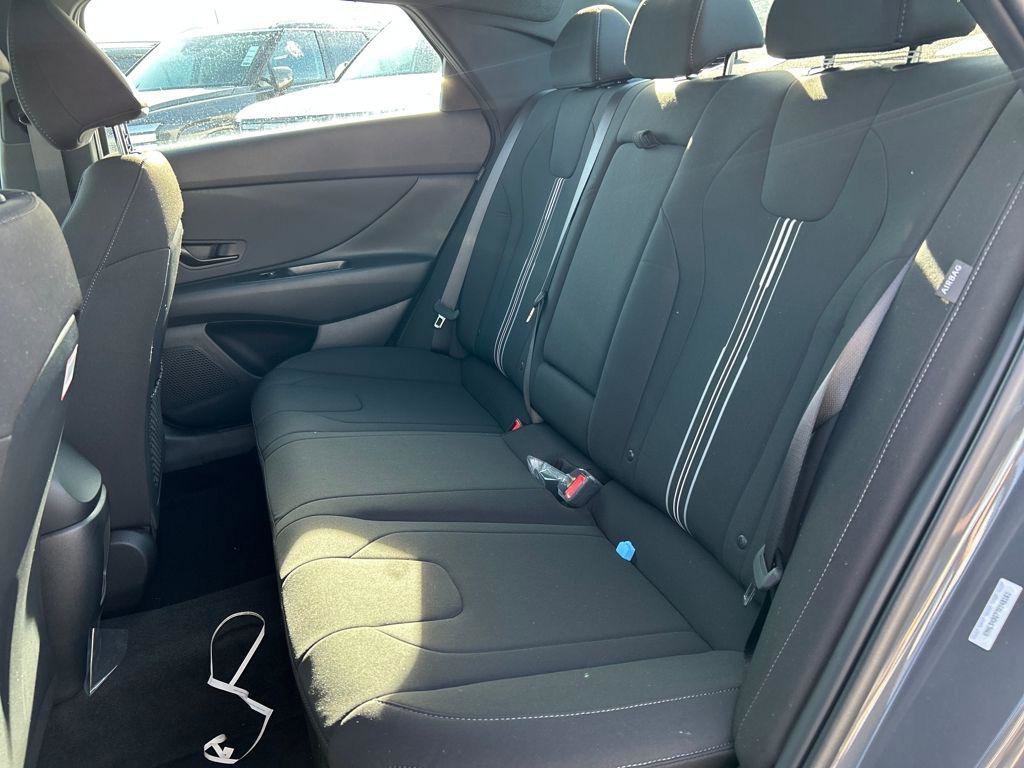 New 2026 Hyundai Elantra SEL Sport Premium image 24