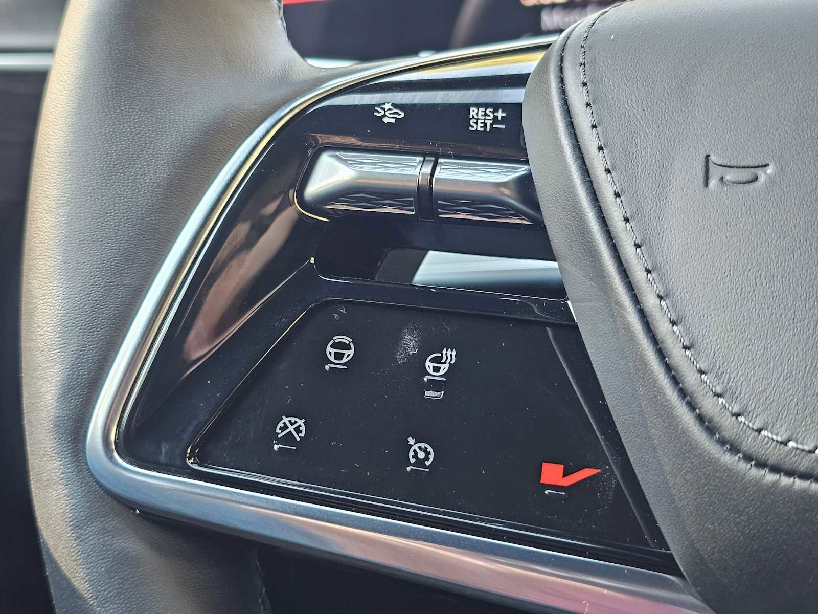 New 2026 Cadillac Lyriq V AWD/4WD image 28