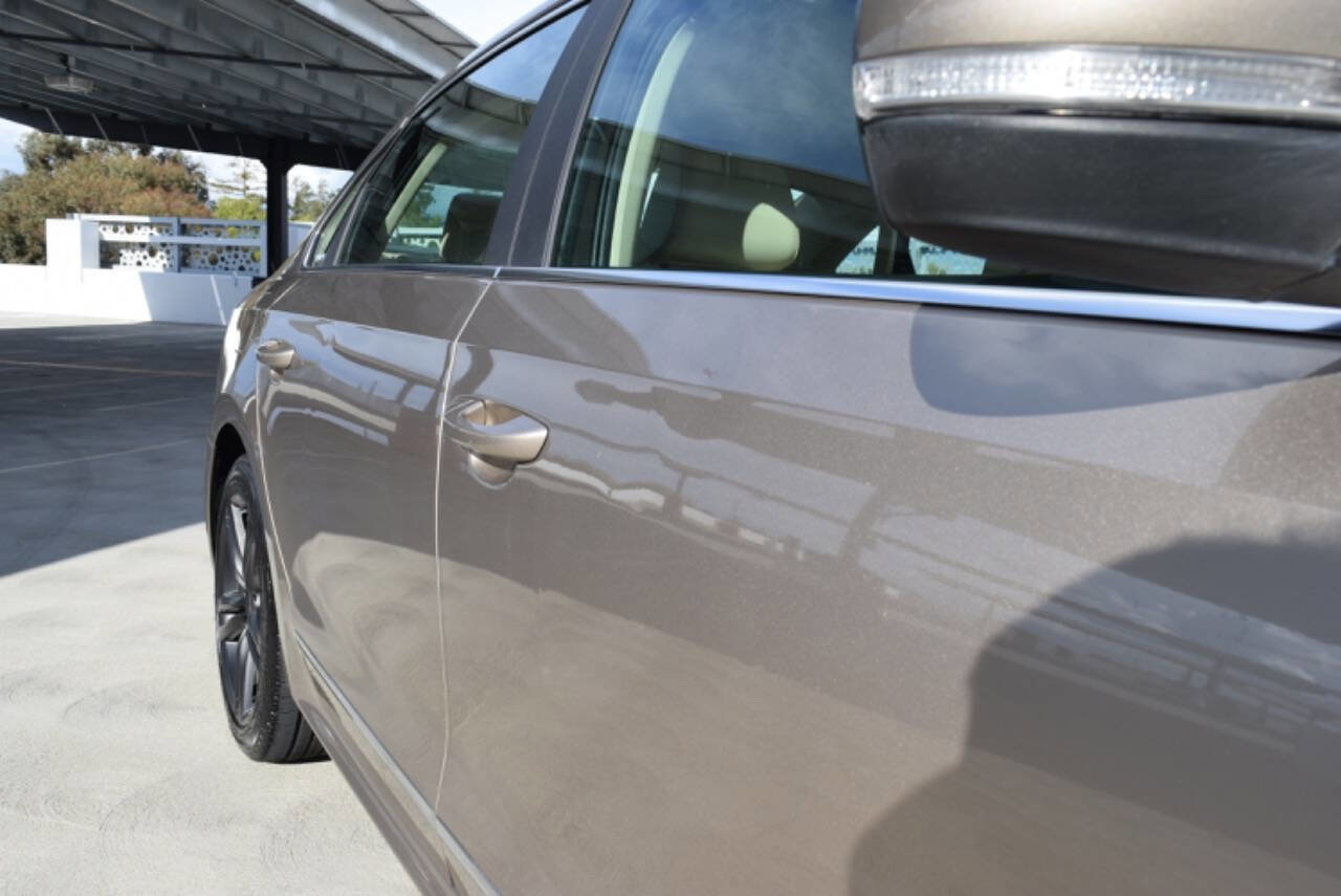 Used 2015 Volkswagen Passat TDI SE image 14