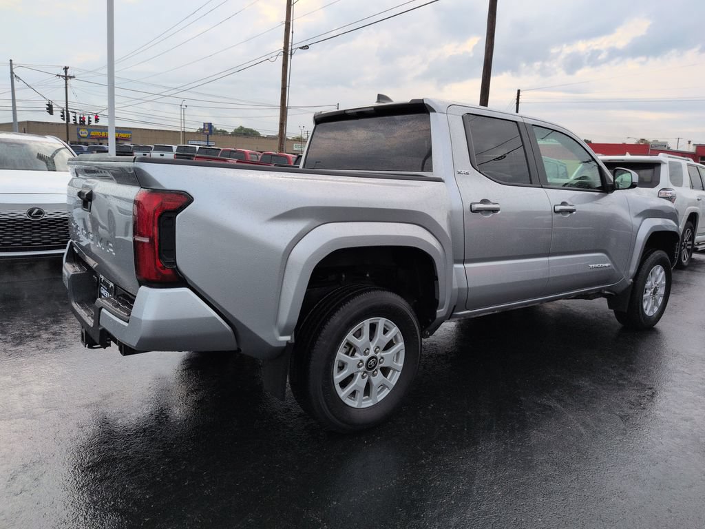 Used 2024 Toyota Tacoma SR5 RWD image 5