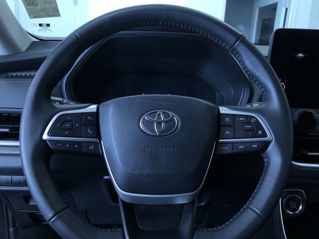 Used 2025 Toyota Grand Highlander AWD image 23