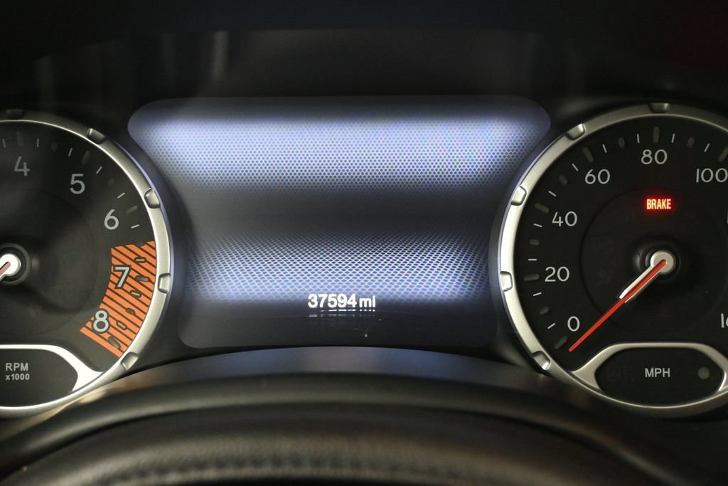Used 2021 Jeep Renegade Limited w/ Sun & Sound Group AWD/4WD image 13