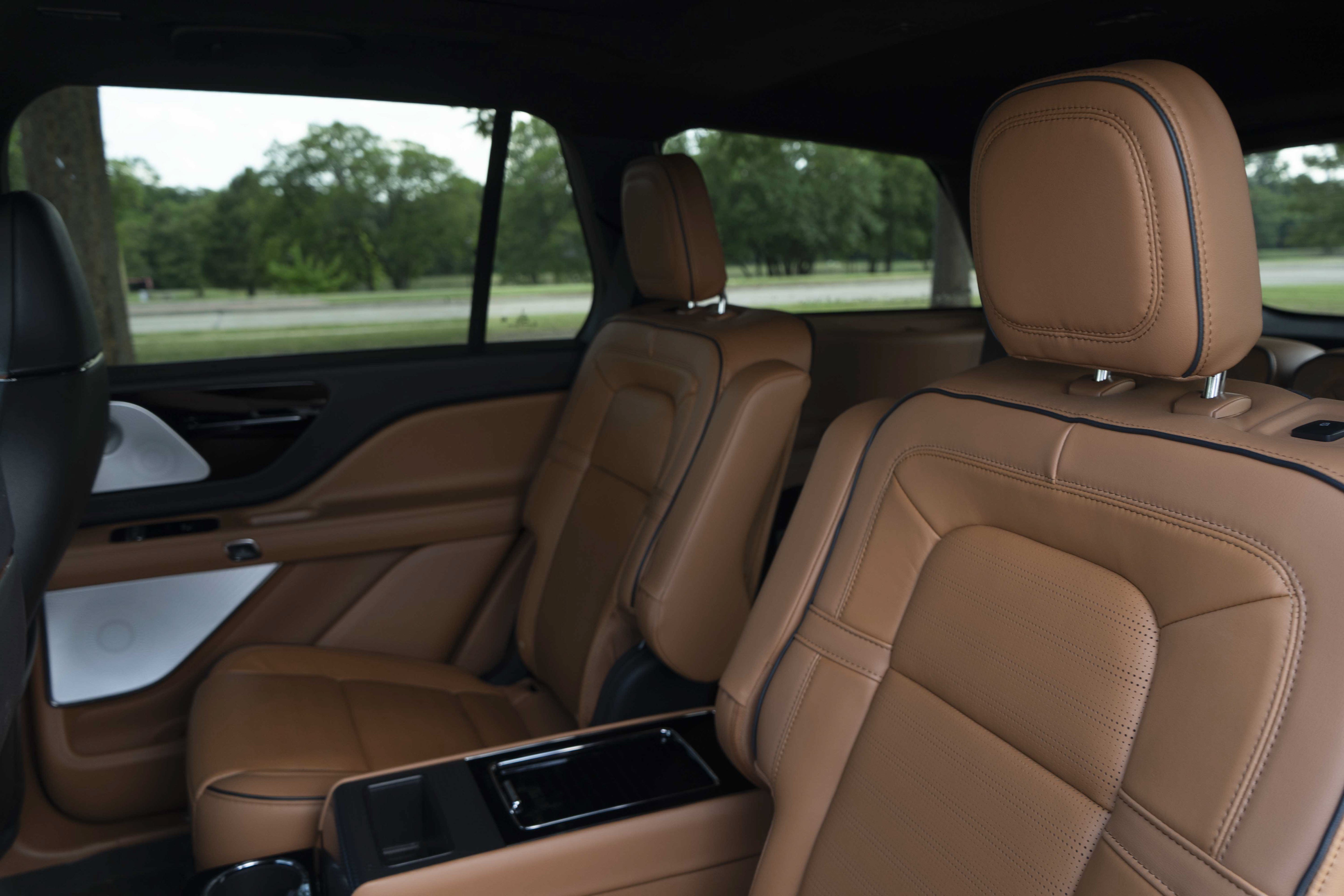 Used 2025 Lincoln Aviator Black Label AWD/4WD image 18
